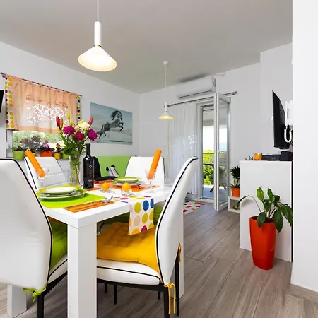 Gracia By El-pi Tours