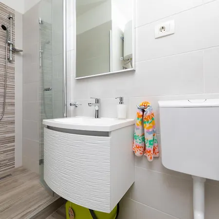 Gracia By El-pi Tours *