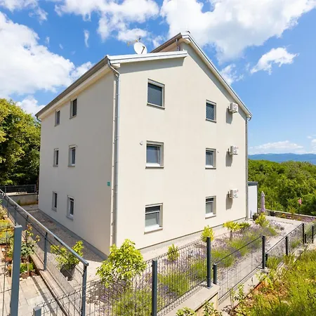 Apartmán Gracia By El-pi Tours