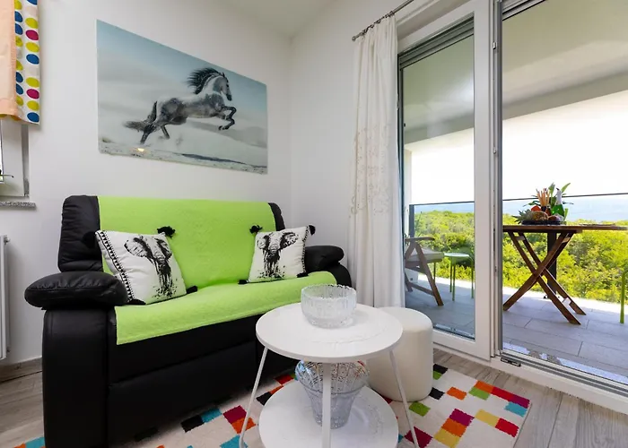 Gracia By El-pi Tours