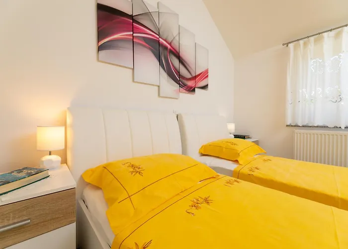 Gracia By El-pi Tours Dobrinj